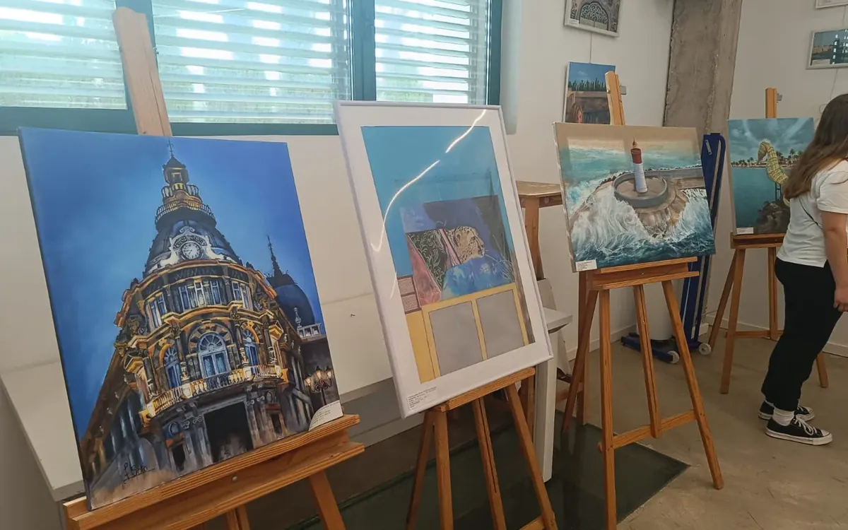 Exposición de pinturas de alumnos: arquitectura y paisaje