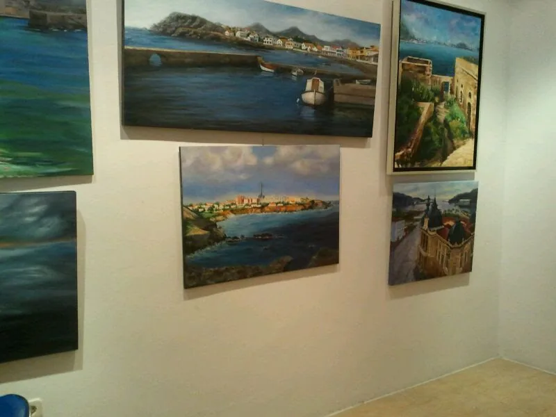 Marinas y paisajes de costa colgados en la pared