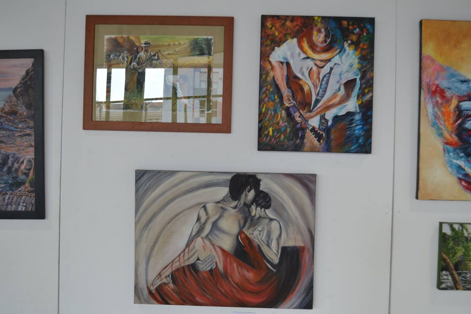 Pinturas de figura y retrato expuestas en el Luzzy